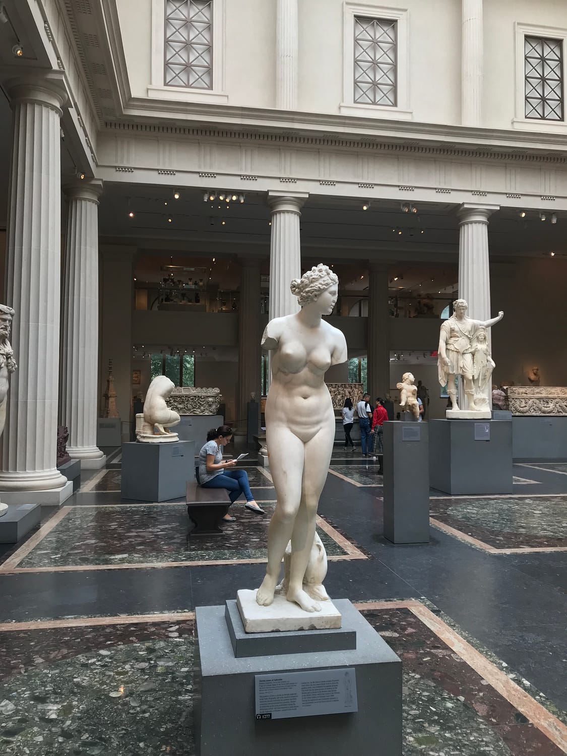 Statue grecque sans bras